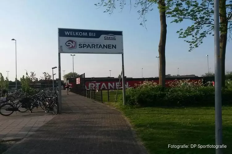 Spartanen nipt langs FC Den Helder in rommelige pot