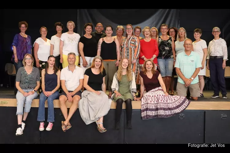 Stap in een muzikale wereld van oneindige liefde en vreugde Unieke theatervoorstelling Koningskind in Bonifaciuskerk Medemblik