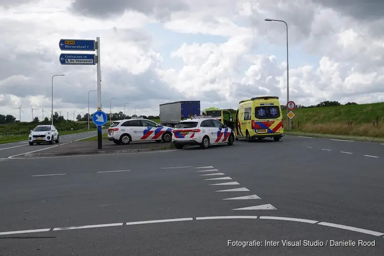 Aanrijding tussen &#39;vrachtwagen&#39; en auto