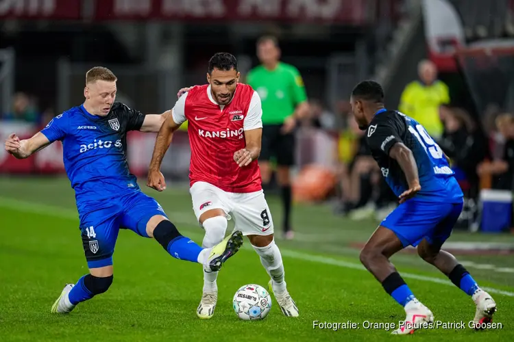 AZ loopt tegen Heracles voor het eerst averij op in competitie