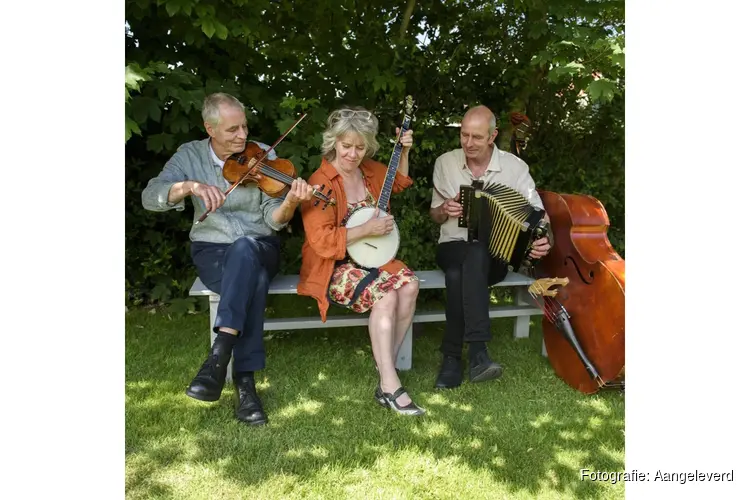 Marjolein Meijers schetst Familieportret in Theaterkerk Hemels