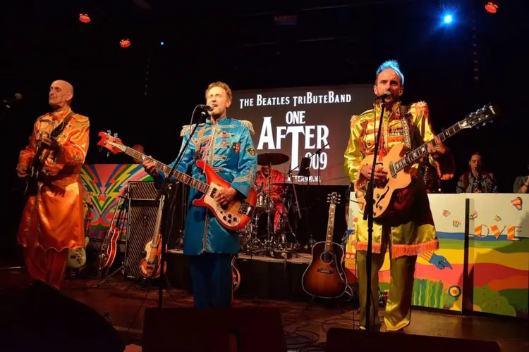 Beatles-tributeband One After 909 in Bonifaciuskerk