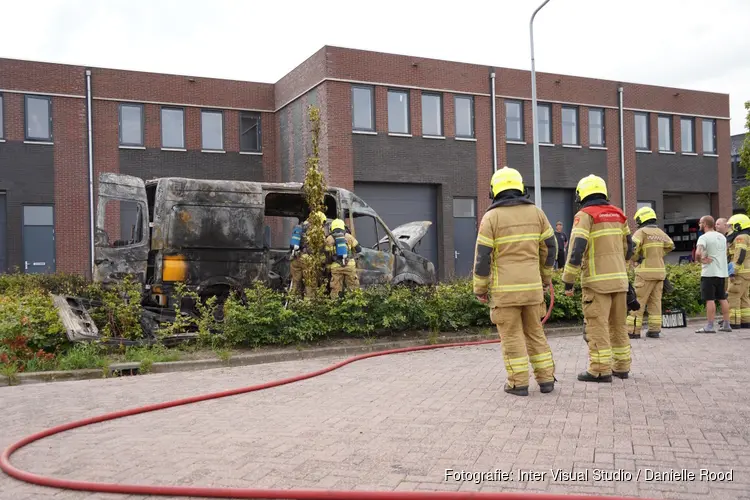 Camper uitgebrand in Nibbixwoud