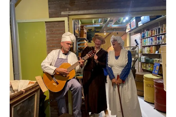 Kindertheater-rondleiding in het Bakkerijmuseum Medemblik zondag 12 Januari 2025