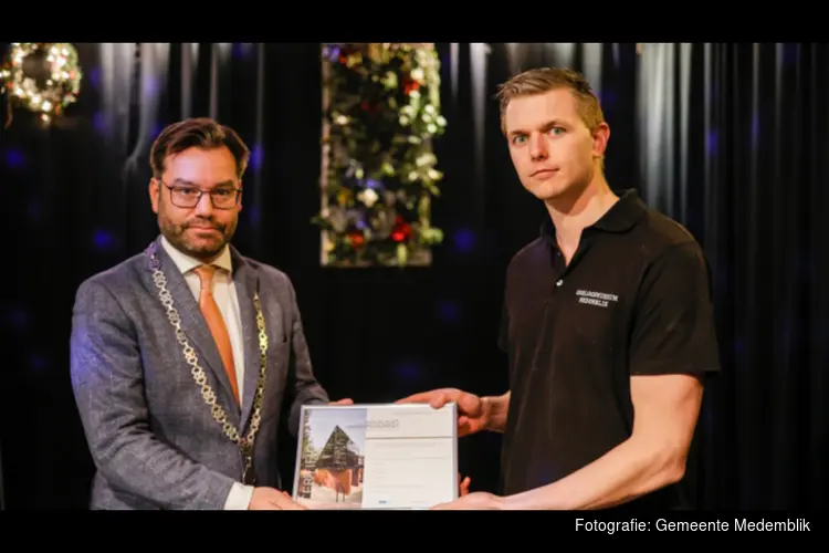 Certificaten Holocaustmonument naar Oorlogsmuseum