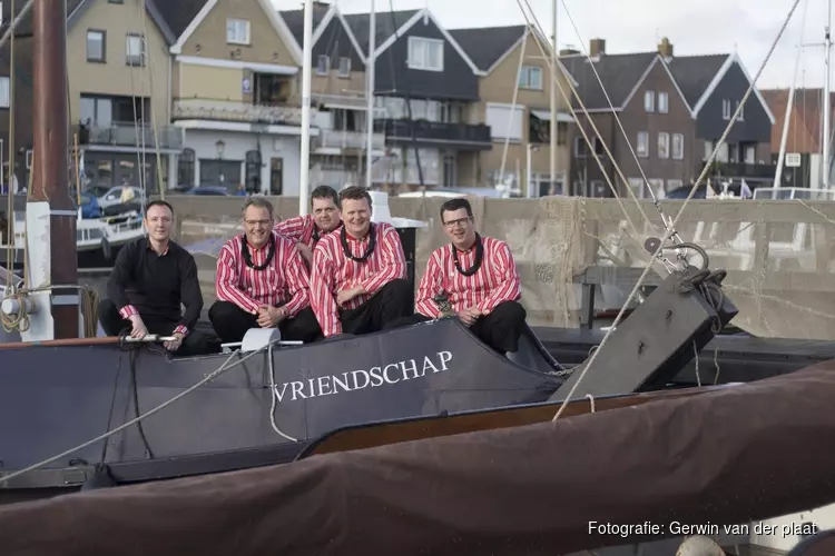 Urker mannen kwartet en Gerwin van der plaat op 3 Mei 2019 in Andijk