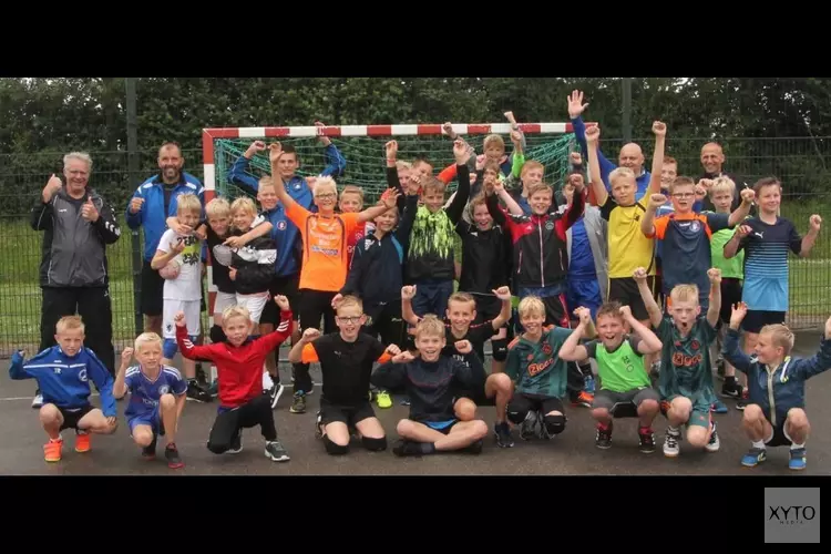 Geslaagde handbalmiddag voor jongens!