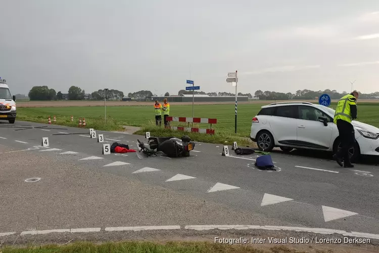 Scooterrijder zwaargewond in Middenmeer