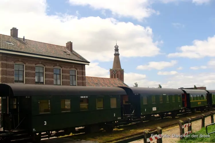 Stoomtram komt met een vertraging van twee maanden weer aan in Medemblik