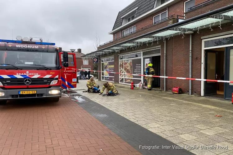 Brand bij slagerij in Wognum