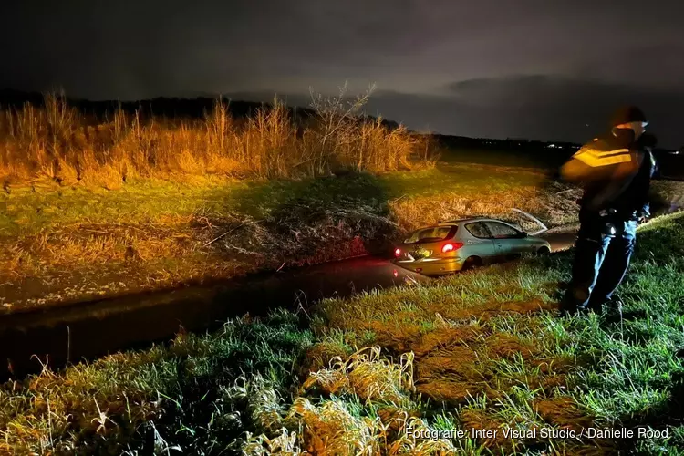 Auto te water in Wervershoof